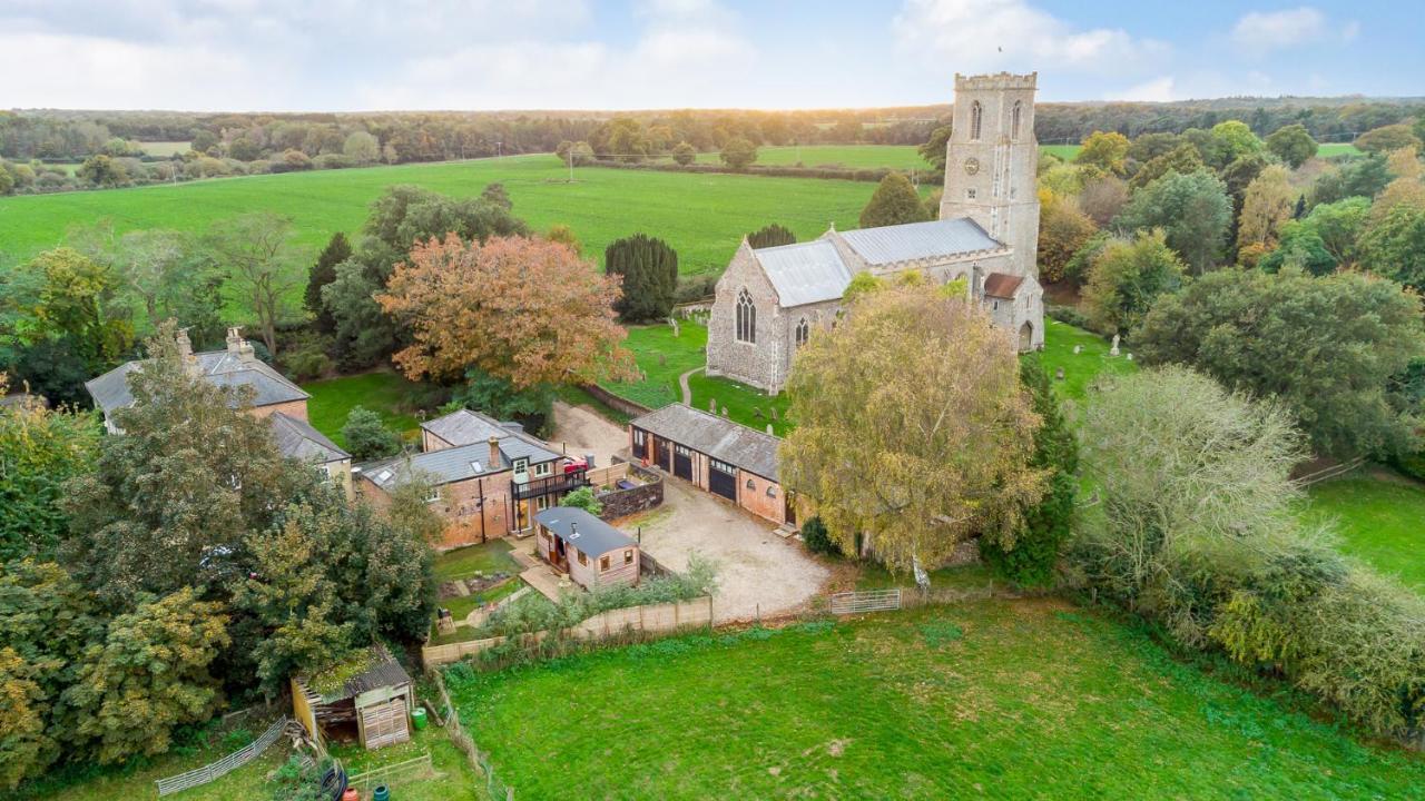 Hayloft And Shepherds Hut In Norfolk Broads With Fire Pit And Bbq From Ginger And Gold Ranworth Exterior foto