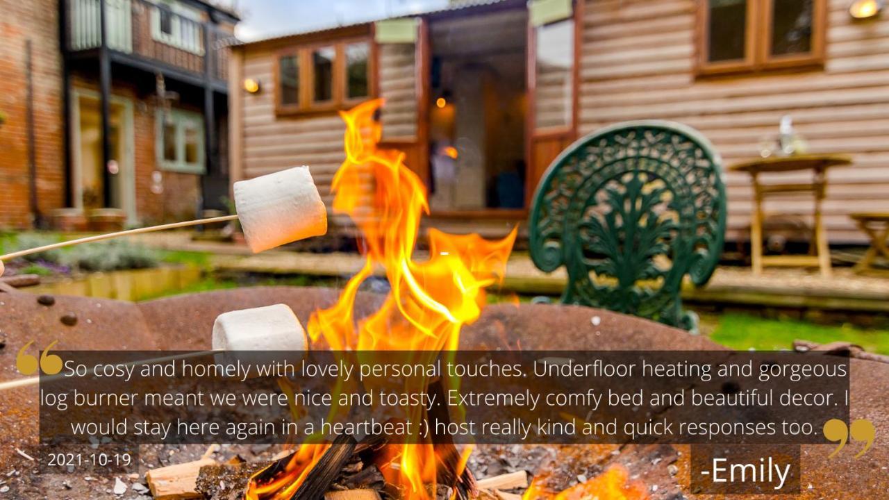 Hayloft And Shepherds Hut In Norfolk Broads With Fire Pit And Bbq From Ginger And Gold Ranworth Exterior foto